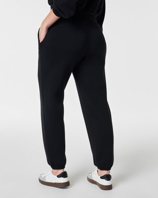 AirEssentials Jogger Pant- Very Black