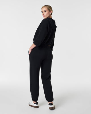 AirEssentials Jogger Pant- Very Black