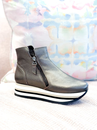 Carter Zipper Sneaker- Gunmetal