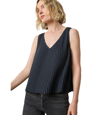 Pleated V-Neck Shell- Black