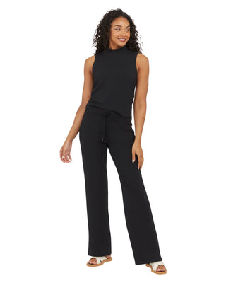 AirEssentials Straight Leg Pant- Very Black