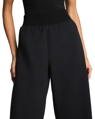 Luxe Barrel Leg Pant- Very Black