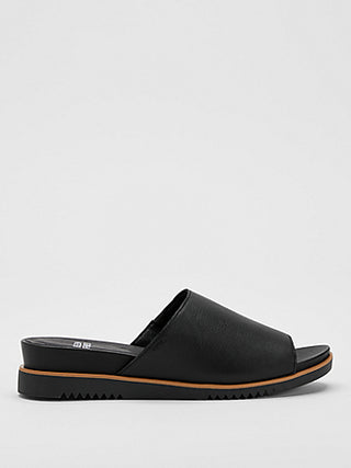 Koha Tumbled Leather Wedge Sandal- Black