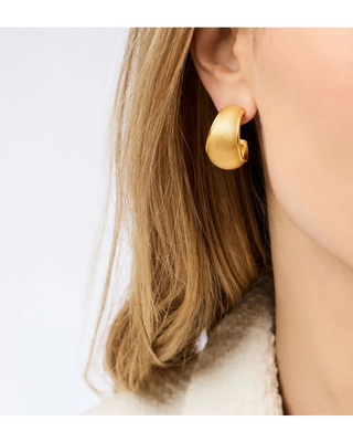 Cobblestone Statement Hoop- Gold