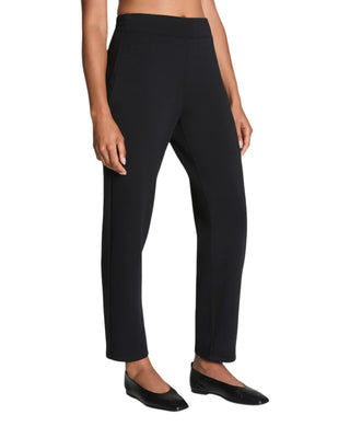 AirEssentials Slim Straight Pant- Very Black